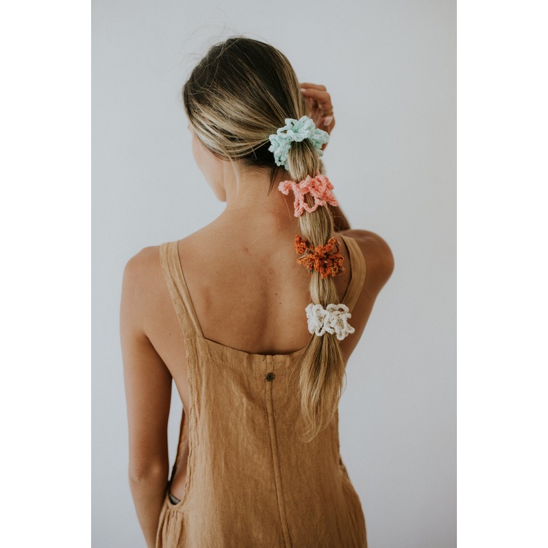 Abu Tita Crochet Scrunchie