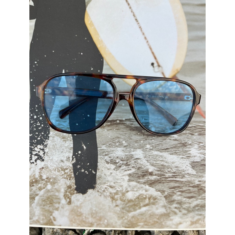 Malib Sunnies, by Arvo X Mora