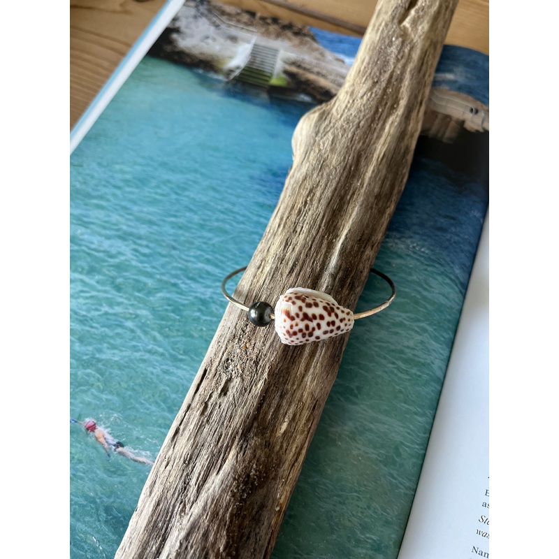 Marja bangle bracelet