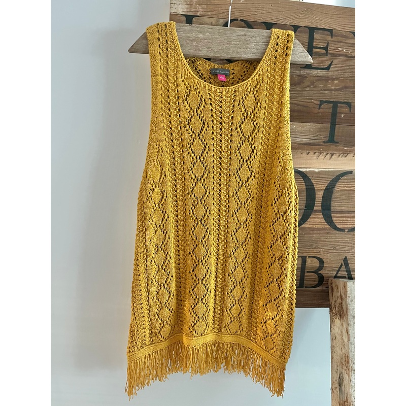 Preloved Vince Camuto, crochet