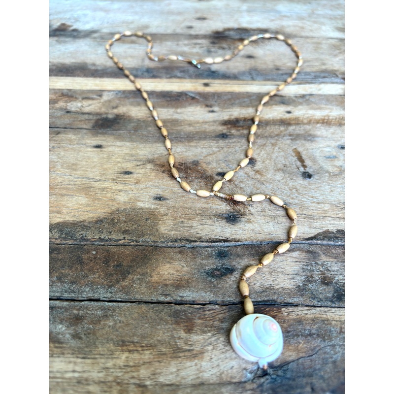 Shelly Necklace