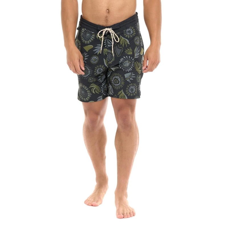 Eidon Finneus Boardshorts in Black