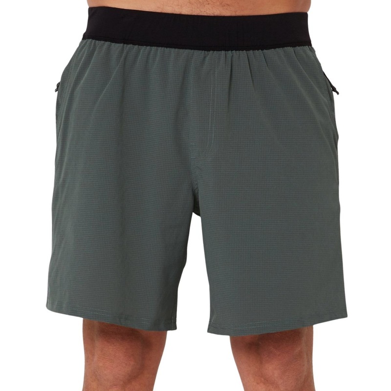 Follow Tech Shorts in Olive
